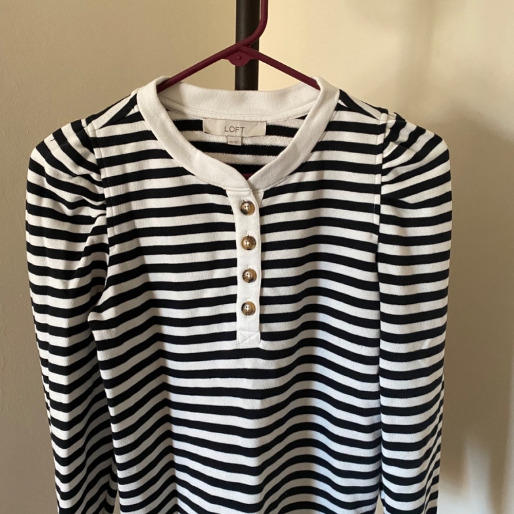 Top - Picture 3 of 3